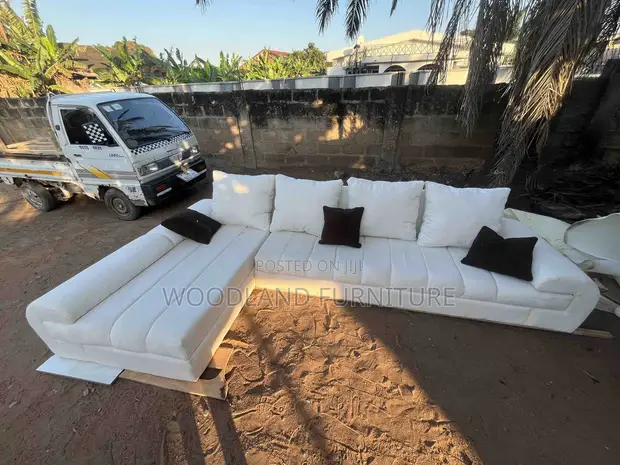Wood-Mode L-Shaped Sectional Sofa - 1