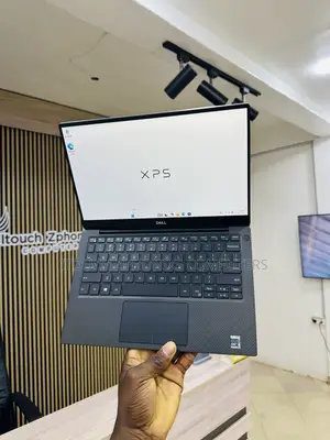 Dell XPS 13 9305 Laptop - Core i7, 16GB RAM, 512GB SSD