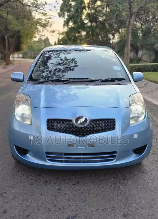 Toyota Vitz 2007 - 1