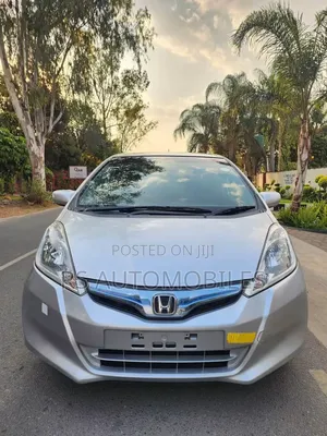 Honda Fit Hybrid 2012 Silver