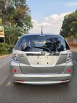 Honda Fit Hybrid 2012 Silver - 4