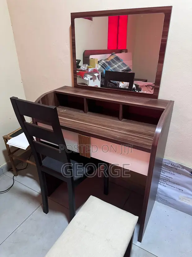 Dressing Table with Large Mirror & Chair - 1