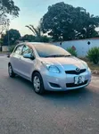 Toyota Vitz 2010 Silver - 3