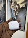 Apple AirPods Pro 2 - 3