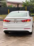 Hyundai Elantra 2017 White - 3