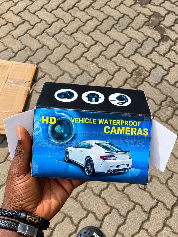 HD Waterproof Car Reverse Camera - 1