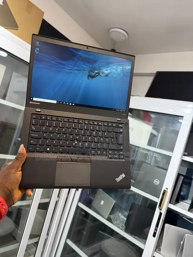 Lenovo ThinkPad T450s Laptop - 1