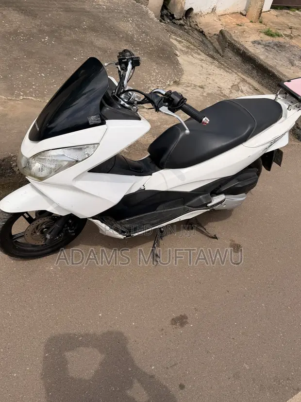 Honda PCX 150 Scooter 2022 - 1
