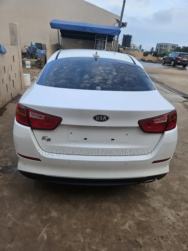 Kia K5 2.0 MPI 2015 White - 1
