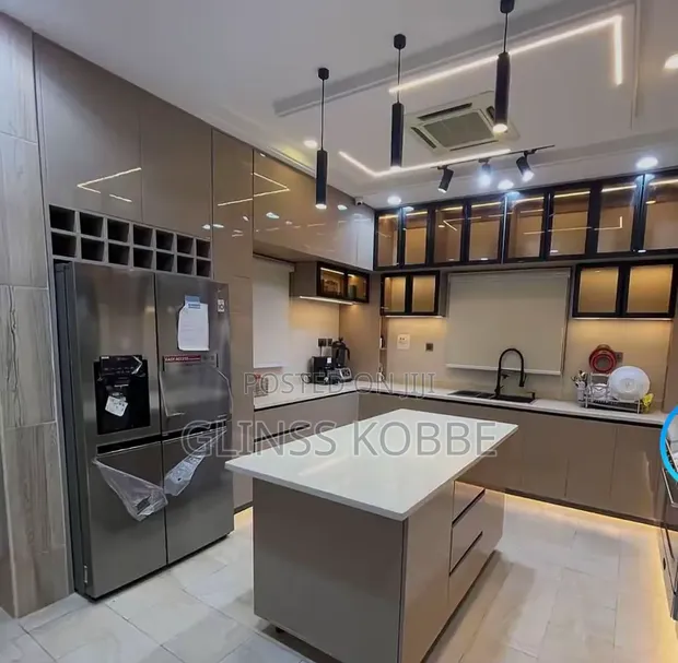 Glinss Modern Kitchen Cabinets - 1
