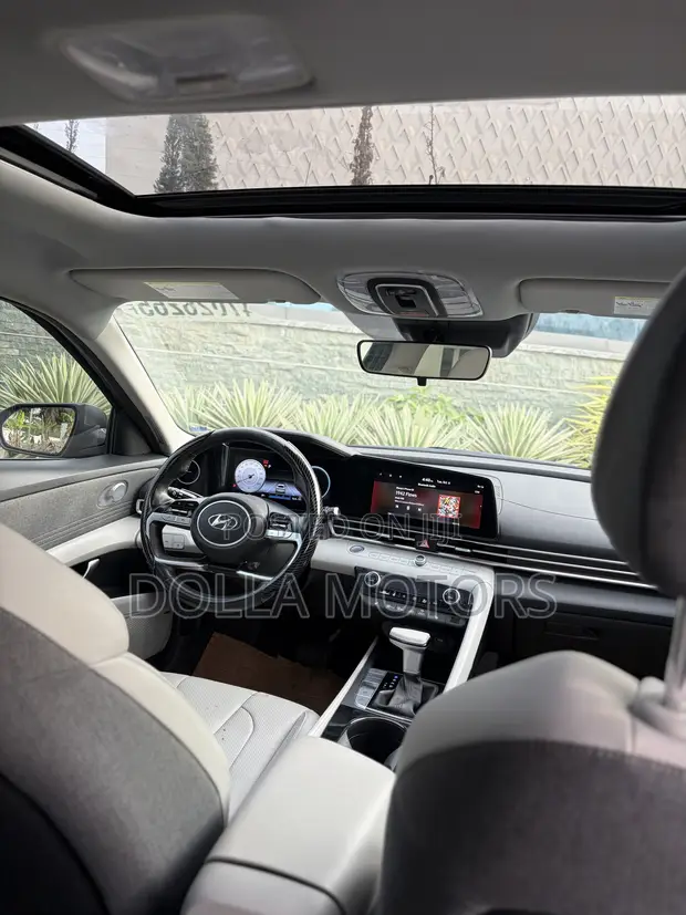 2023 Hyundai Elantra Full Option - 1
