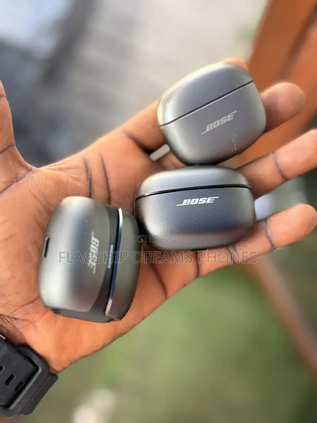 Used Bose AirPod Headphones - 1