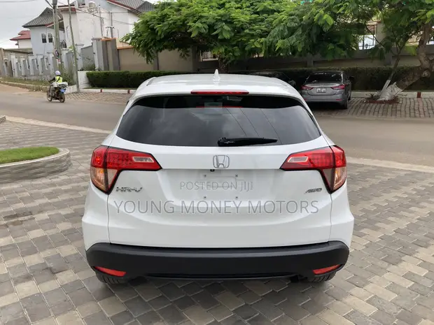 Honda HR-V 2015 White - 1