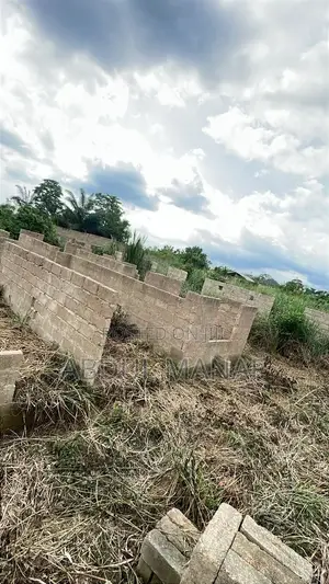 Uncompleted 3 Bedroom House for Sale - Bomfa Kumasi