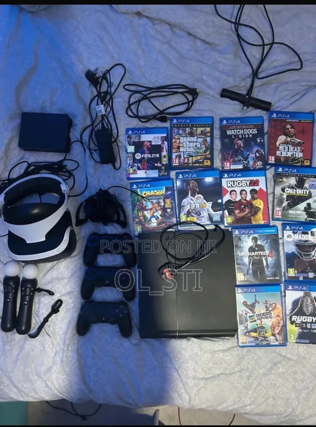 Playstation 4 with Accessories - 1