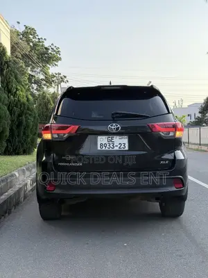 Toyota Highlander XLE 4x4 V6 2018 Black