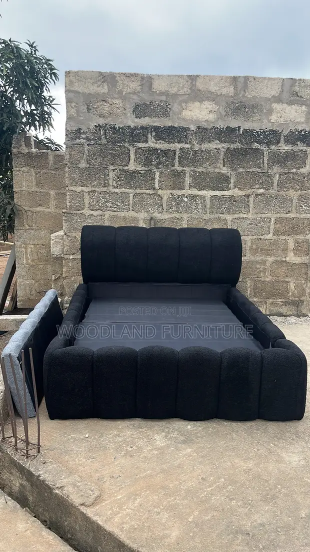 Cloud King Bed - Black Bouclé - 1