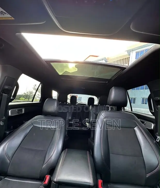 Ford Explorer ST-Line 4WD 2025 Black - 1
