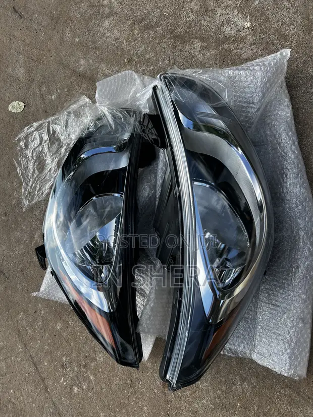 Hyundai Accent Headlights (2012-2014) - 1