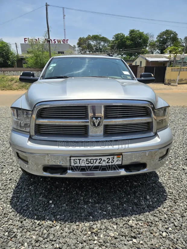 Dodge RAM 2012 Silver - 1