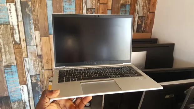 HP EliteBook 840 G7 Laptop - Core i7, 16GB RAM, 256GB SSD - 1