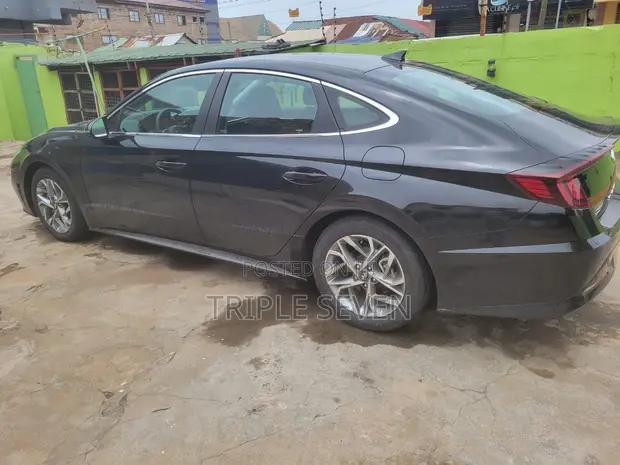 Hyundai Sonata SE 2023 Black - 1