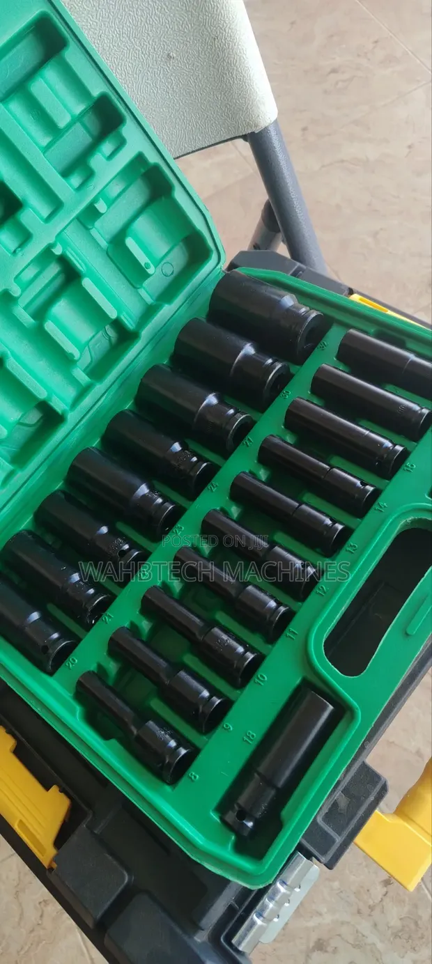 20-Piece Wrench Socket Set (8-32mm) - 1