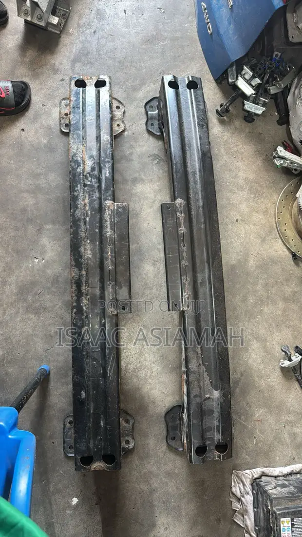 Honda Civic 2016-2022 Rear Reinforcement Bar - 1