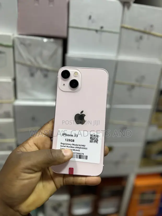 Apple iPhone 13 128GB Pink - 1