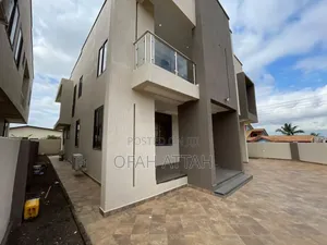 4 Bedroom Duplex for Sale in Ahodwo Daaban, Kumasi