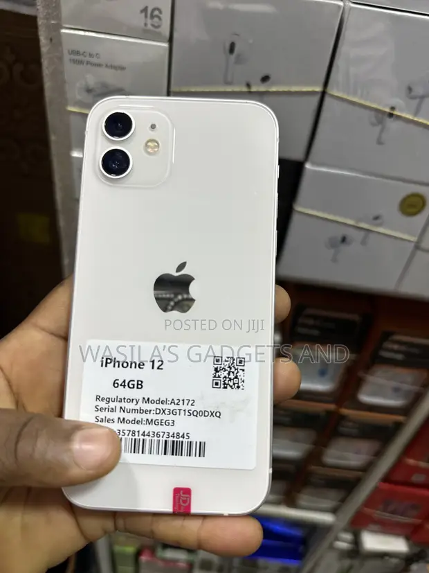 Apple iPhone 12 64GB White - 1