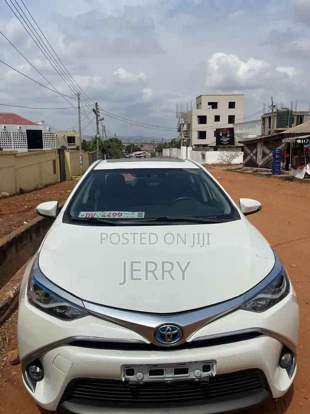 Toyota Levin Hybrid Elite Sunroof 2018 - 1