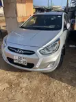 Hyundai Accent - 4