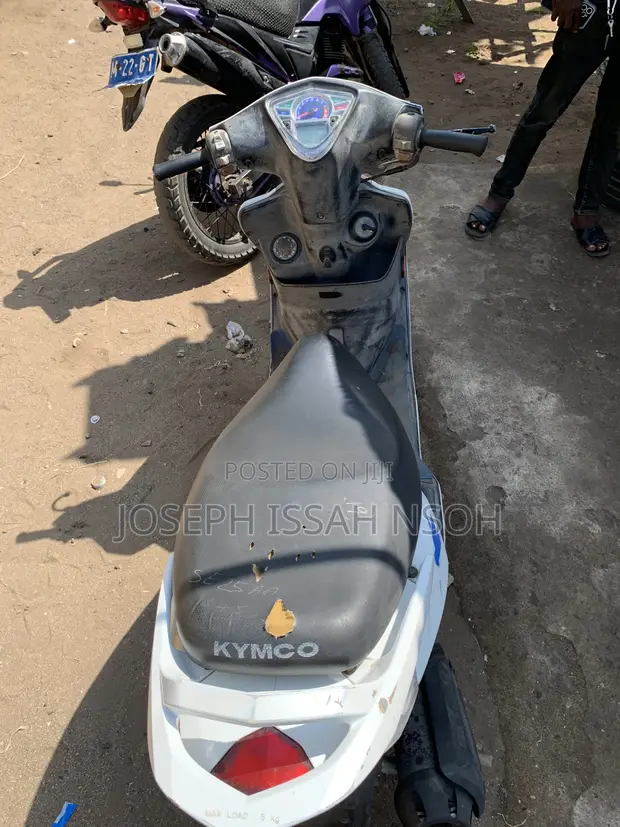 Kymco Scooter - White - 1