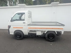 Daihatsu Hijet Mini Truck - 2010