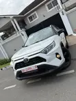 2020 Toyota RAV4 XLE Premium AWD White - 1