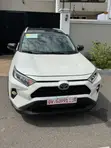2020 Toyota RAV4 XLE Premium AWD White - 3