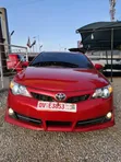 2014 Toyota Camry SE Sedan - 2