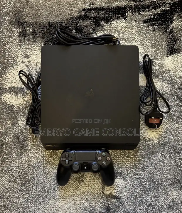 PS4 Slim Jailbroken with Games - 1