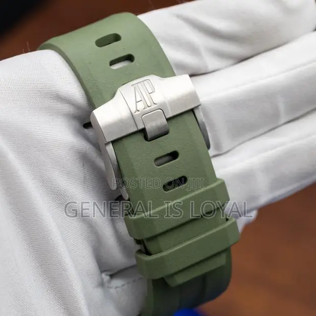 Audemars Piguet Royal Oak Offshore Diver - Silver/Green - 1