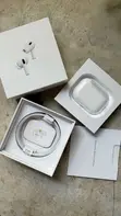 Apple AirPods 2 & 3 - 1