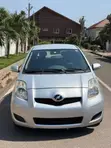 Toyota Vitz 2010 Silver - 2