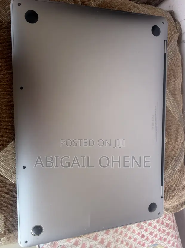 Apple MacBook Pro 2017 8GB Intel Core i5 500GB HDD+SSD - 1