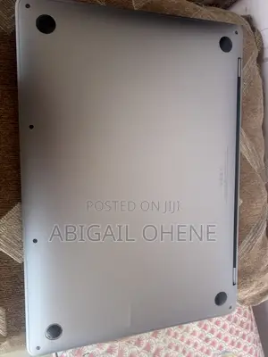 Apple MacBook Pro 2017 8GB Intel Core i5 500GB HDD+SSD