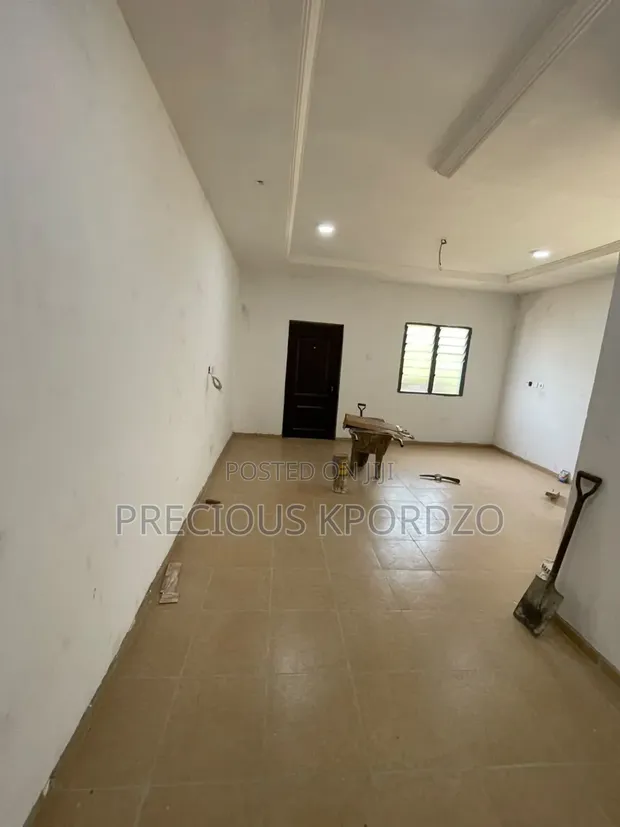 2 Bedroom Apartment for Rent in Commandos, Adenta - 1