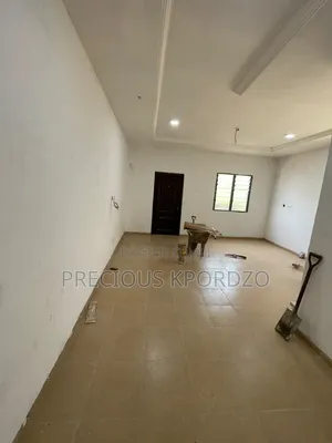 2 Bedroom Apartment for Rent in Commandos, Adenta