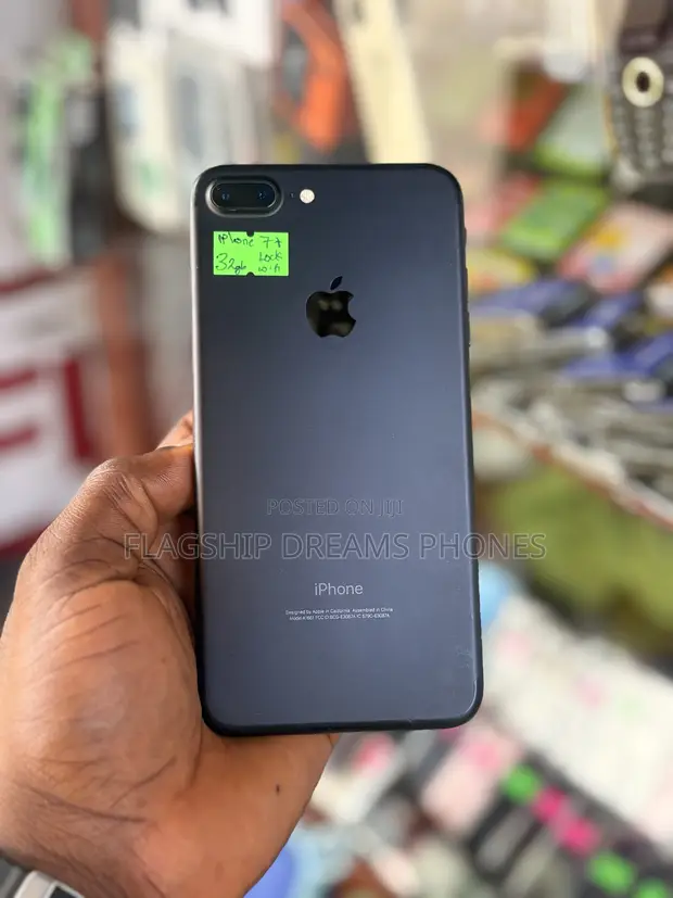 Apple iPhone 7 Plus 32GB Black (Network Locked) - 1