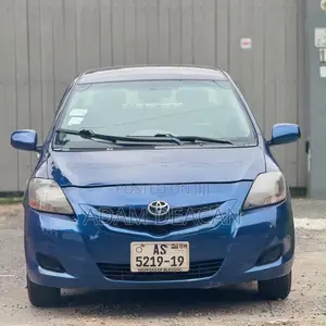 2011 Toyota Yaris Base Sedan
