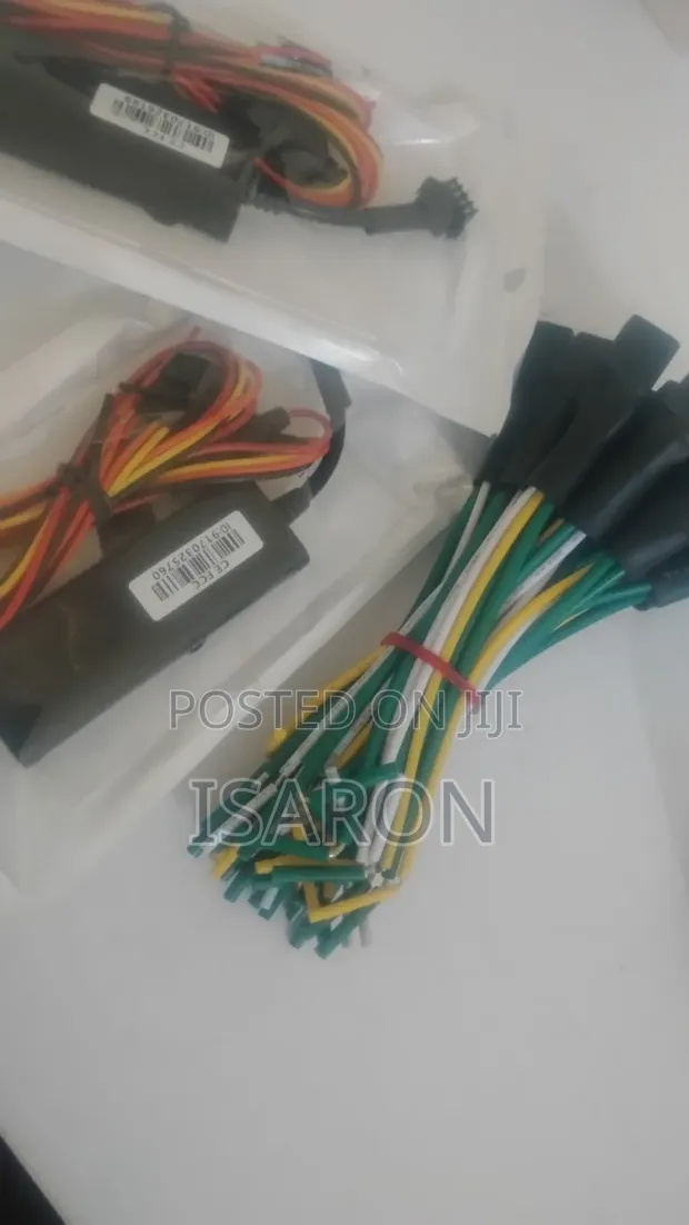 Sino GPS Tracker with Power Cut & Free App - 1
