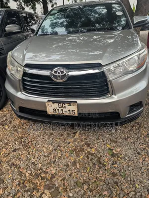 2014 Toyota Highlander LE Plus SUV AWD